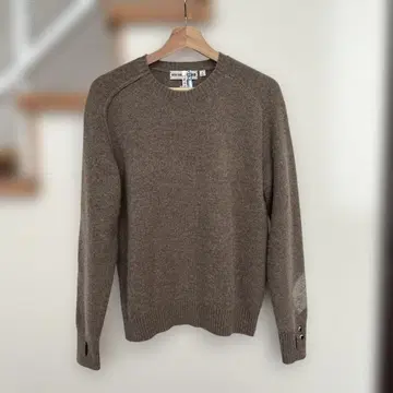 새상품급 유니클로 안야 힌드마치 캐시미어 브라운 스웨터