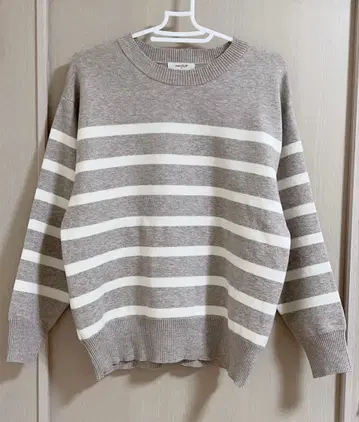 스튜디오 클립 니트