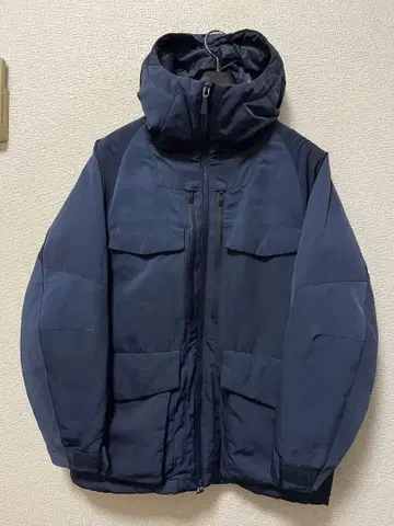 화이트 마운티니어링 x 유니클로 오버 사이즈 다운 파카/S 네이비