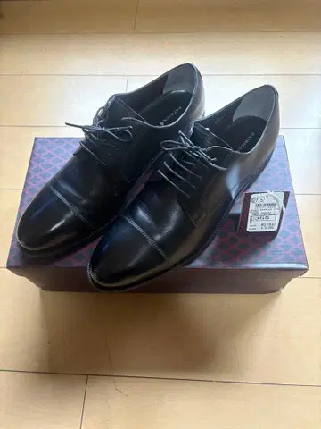 [ 한 번만 사용 ] 패트릭 콕스 블랙 가죽 드레스 슈즈 27.5cm