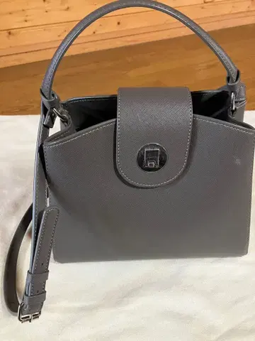 ZARA 그레이 합성 피혁 숄더백 핸드백