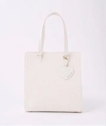 [ LouLoumei ] 하트 참 포함 토트 백 아이보리