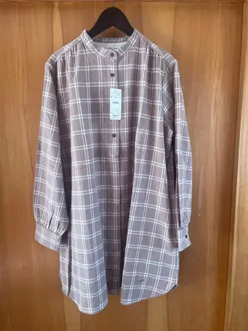 크로커다일 브라운 계열 체크 긴팔 셔츠 L 미사용 새상품