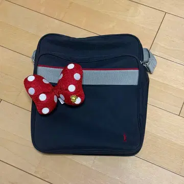 미니 리본 포함 스쿨백 이스트 보이