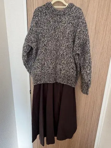 Mila Owen 니트 스커트 셋업