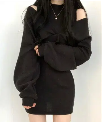 하이넥 슬리브리스 원피스 + 오프숄더 숏 니트 L