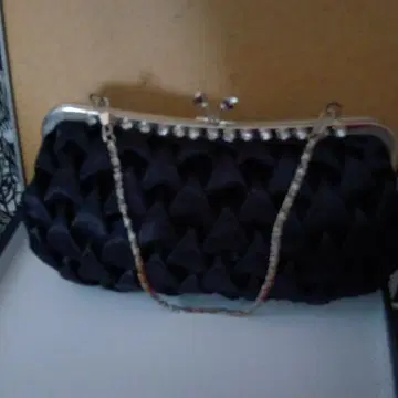 Fabulous 플리츠 디자인 클러치백