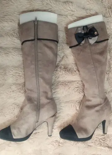 리본 포함 베이지 롱 부츠 M 사이즈
