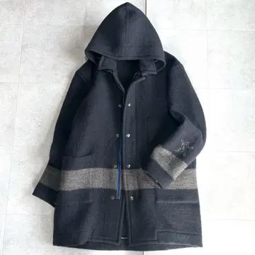새상품급 45rpm 에이트 울 후드 부착 보더 코트 R 자수 일본제