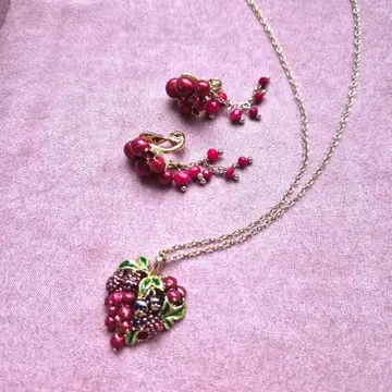 포도 디자인 목걸이와 귀찌 세트