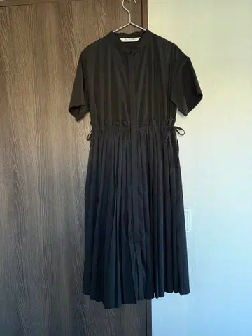 Ray Beams 플리츠 원피스