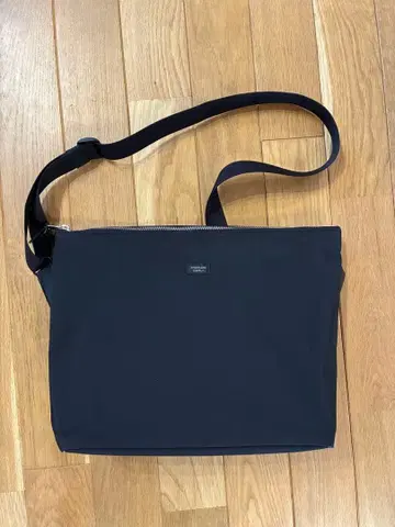 STANDARD SUPPLY 숄더백