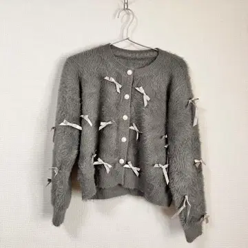 리본 포함 복슬복슬 그레이 긴팔 가디건
