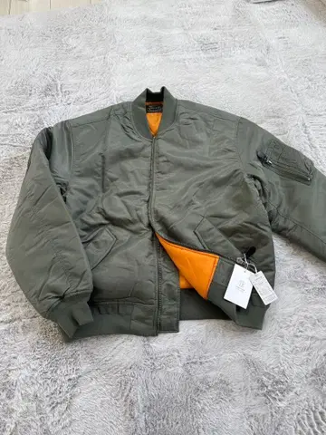 CONNOISSUR MA1 새상품