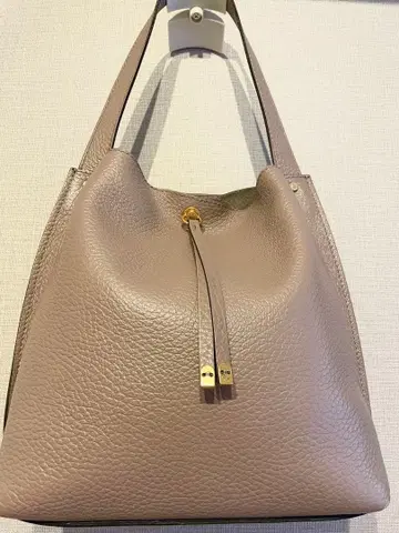 GIANNI CHIARINI 베이지 가죽 버킷 백
