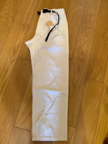 그라미치 스트레이트 핏 팬츠 사이즈 M 화이트