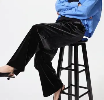 [ 택 포함 새상품 ] 소프트 벨로아 이지 팬츠 블랙 S