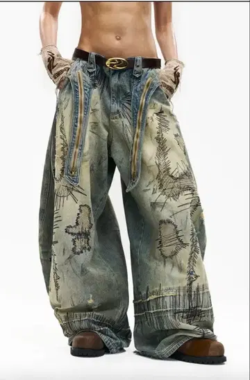 PERSONSOUL STAIN EMBROIDERY CURVED JEANS