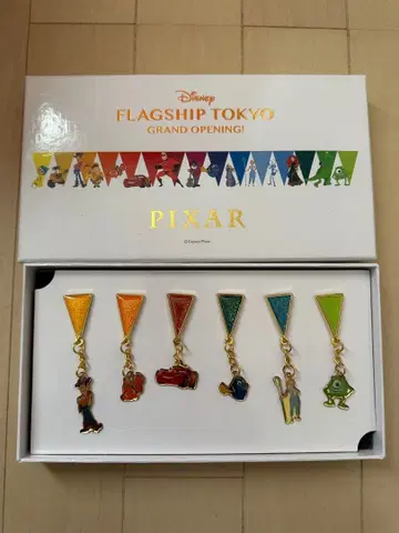 디즈니 픽사 플래그십 도쿄 핀즈