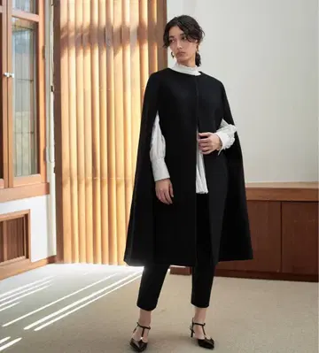 ellie 케이프 코트 블랙