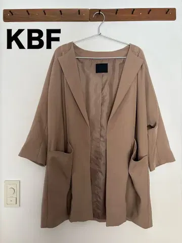 KBF 베이지 오픈 프론트 자켓