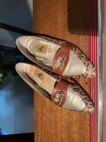 [2월 말 발송] LAURA GIACONE 레오파드 무늬 펌프스