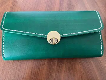 그린 컬러 가죽 장지갑