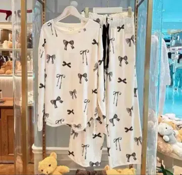 새상품 리본 무늬 롱 팬츠 상하의 세트