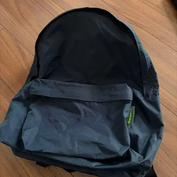 다크 블루 심플 백팩