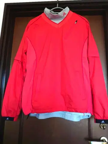 adidas 오렌지 V넥 자켓