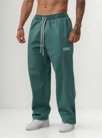 삭제 모델 YoungLA 2039 레트로 페이드 팬츠