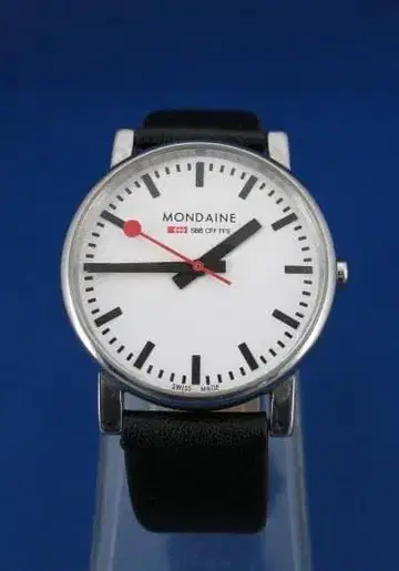 MONDAINE 쿼츠 손목시계 화이트/블랙