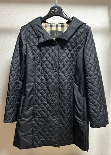 새상품급 DAKS 블랙 퀼팅 자켓