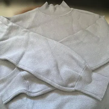 실버 하이넥 니트 스웨터 S 사이즈