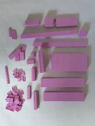 핑크색 LEGO 블록 세트