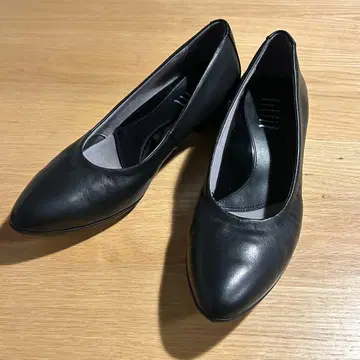 새상품급 fitfit 핏핏 스틸레토 가죽 펌프스 24.5