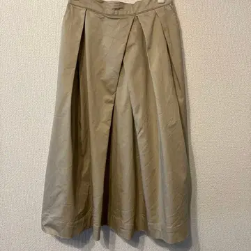 케렌 턱 스커트