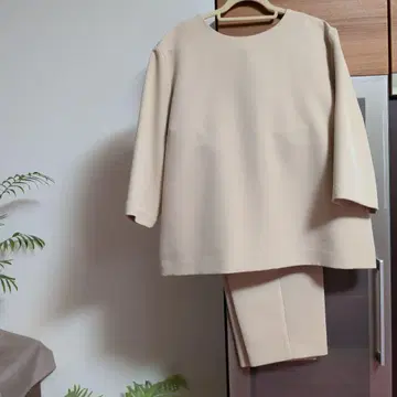 SALOON 베이지 셋업 팬츠