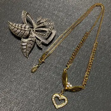 브로치 목걸이 묶음 판매 하나에모리 KIGU