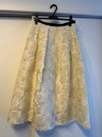 allureville 알아바일 자카드 스커트 [새상품급]