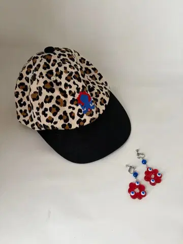 미야쿠미야쿠 레오파드 무늬 버킷 햇과 귀찌 세트