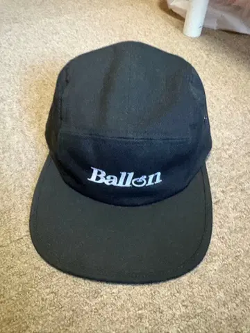 Call me Ballon 로고 자수 블랙 캡
