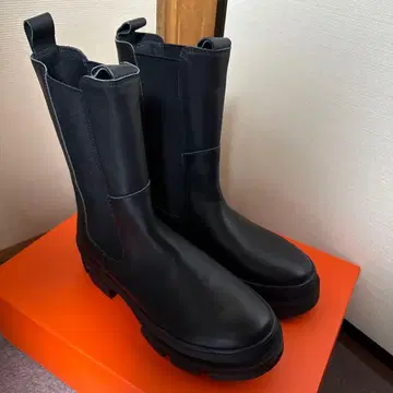 블랙 사이드 고어 부츠 통굽