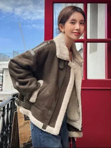 다크 브라운 보아 자켓 숏 기장