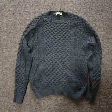 TOMORROWLAND 네이비 그레이 케이블 니트 스웨터