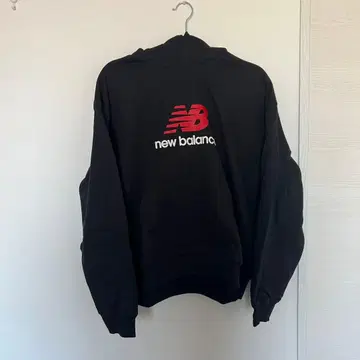 뉴발란스 후드티 우먼 여성용 블랙