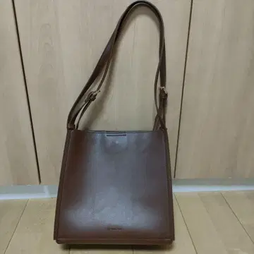 브라운 숄더백 심플