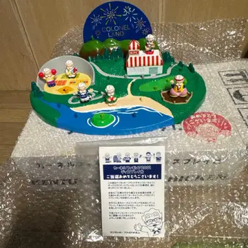 KFC 커널랜드 피규어 포함 2001년 경품에 당첨되었습니다.