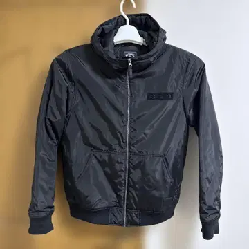 Billabong 블랙 나일론 자켓 XL