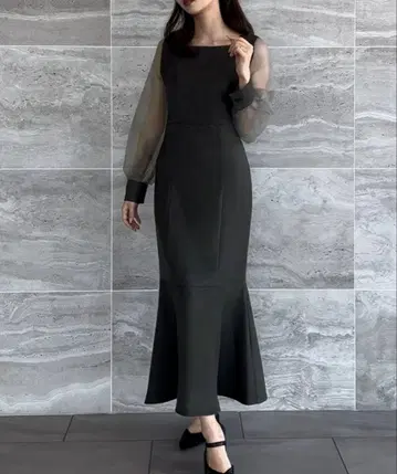 JUNOAH 시어 볼륨 슬리브 머메이드 원피스 차콜 그레이 S